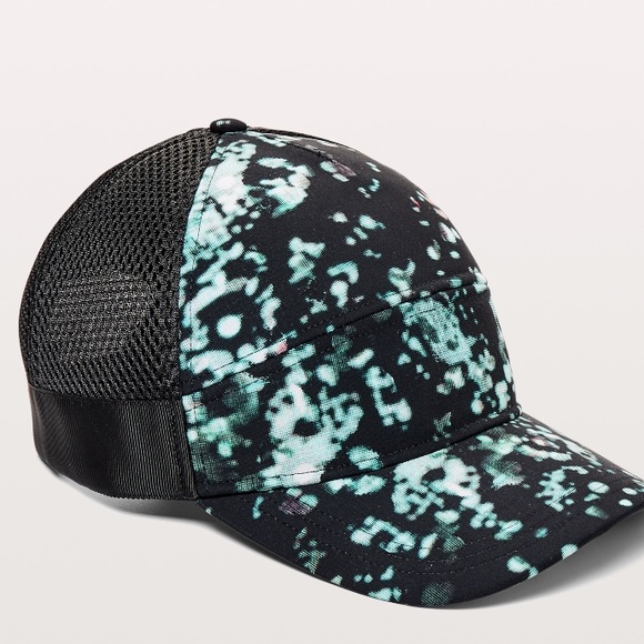 lululemon athletica Accessories - NWT LULULEMON DASH AND SPLASH CAP II PIXEL HAT